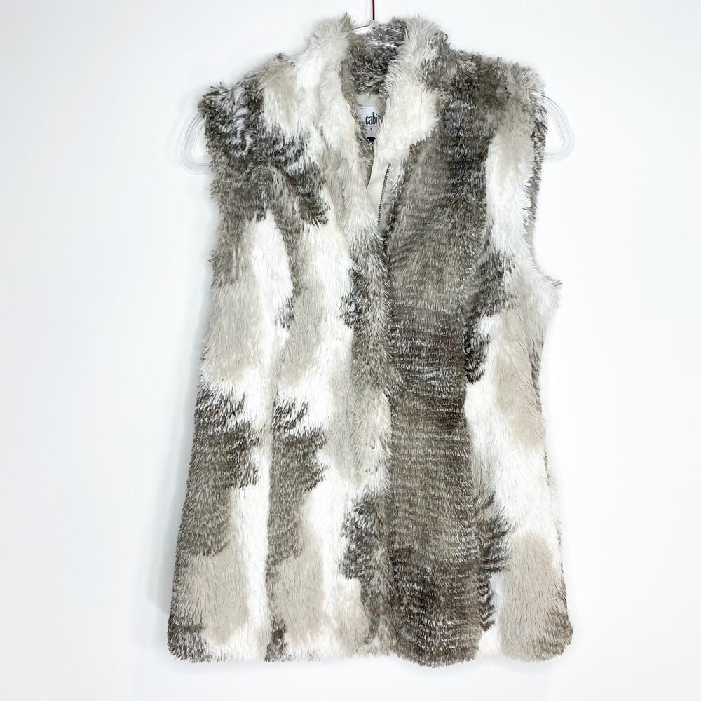 CAbi‎ #3179 Womens Aspen Faux Fur Vest Full Zip Cozy Tan White Pockets Sz Small